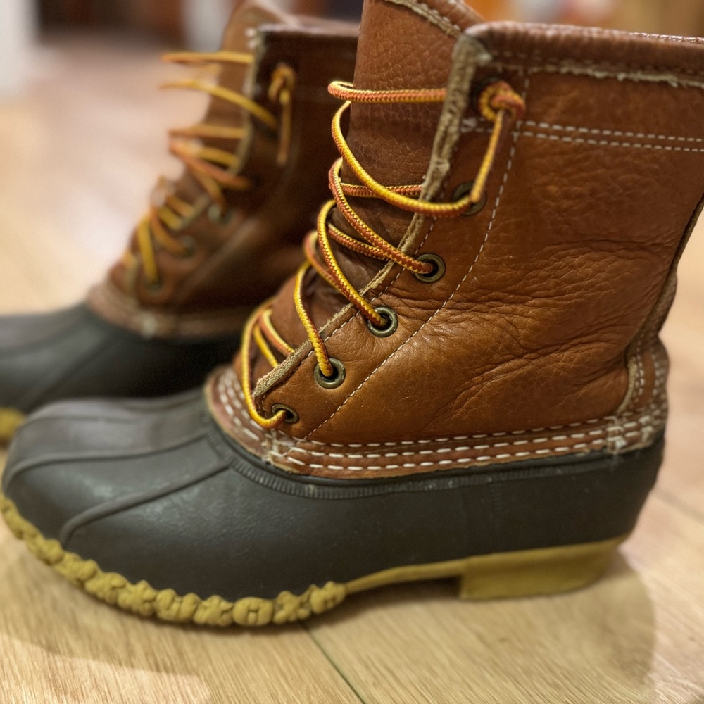 Women’s Bean Boots- Shearling-lined Insulated Size 6